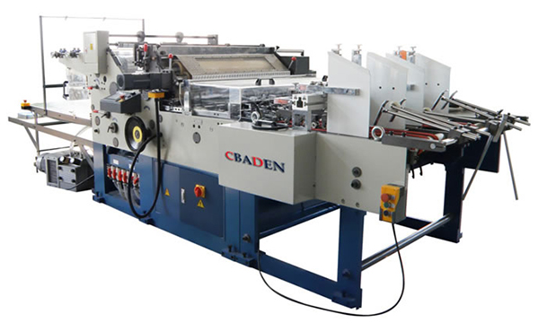 Machine de fabrication de boîte à fenêtre à alimentation double