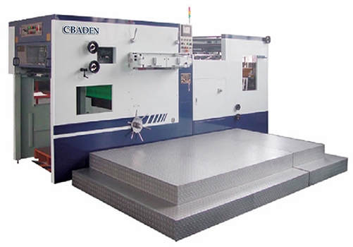 Machine à découper et rainer automatique