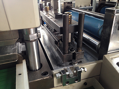 Découpeuse pour étiquettes