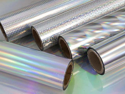 Machine à apposer des hologrammes système dur