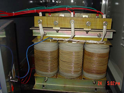 Machine de démétallisation pour film métallisé et film holographique laser